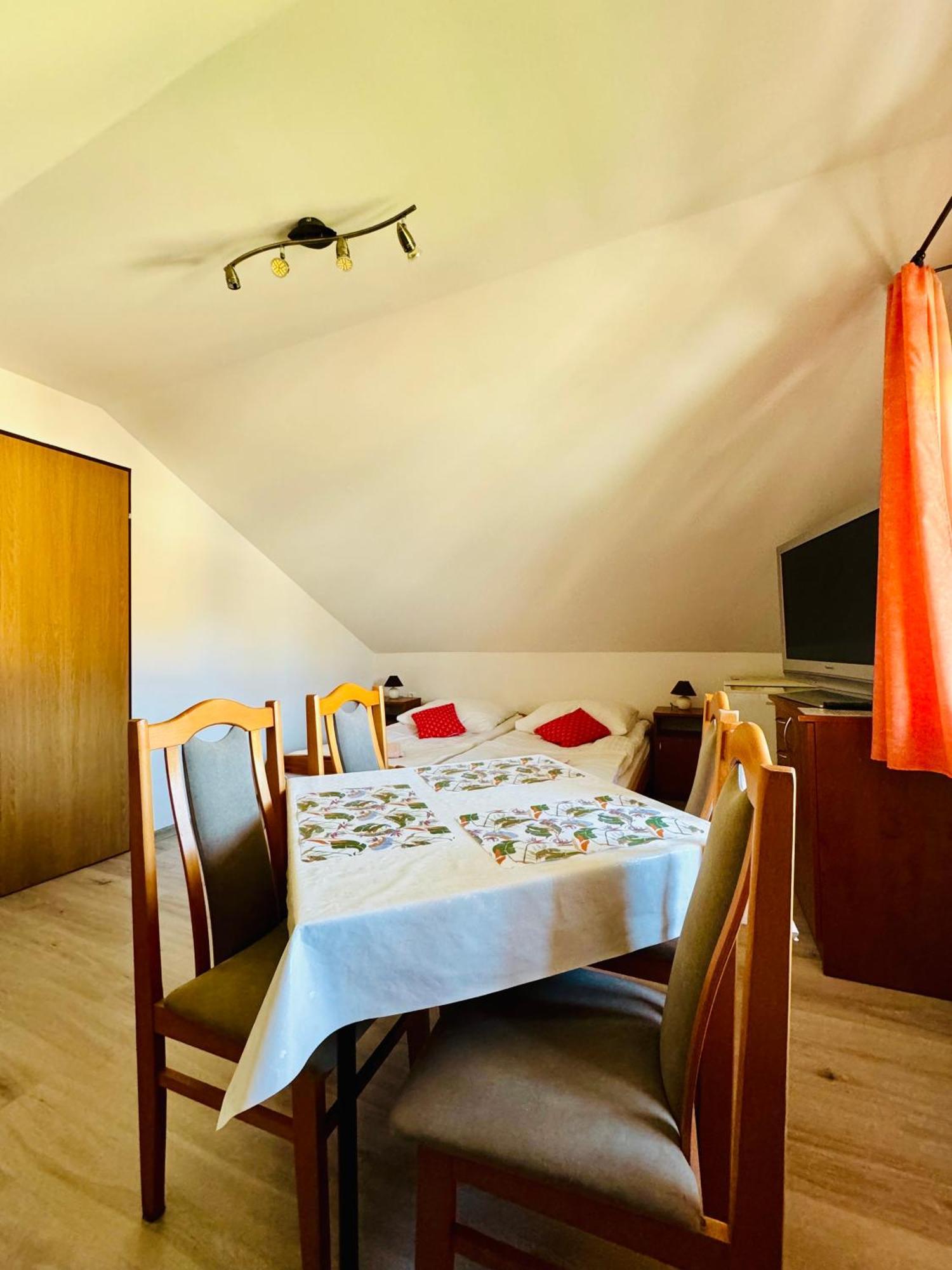U Miecia Na Jachcie Homestay Wladyslawowo
